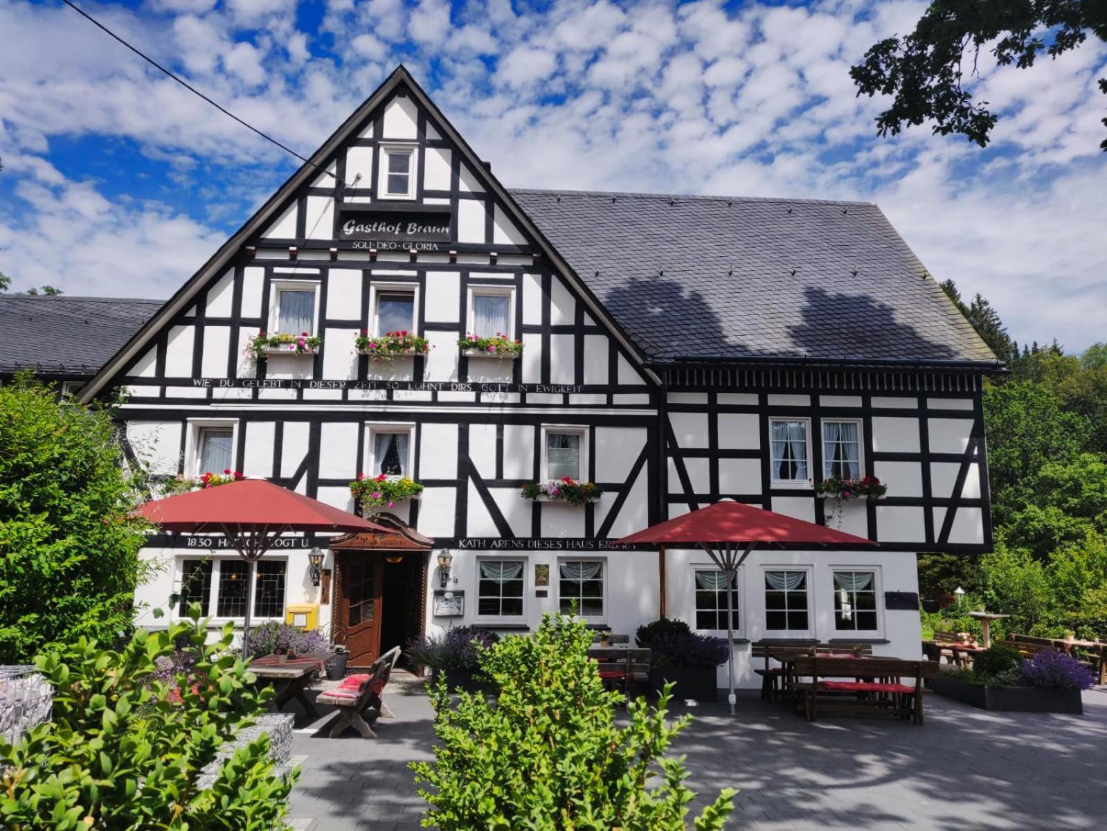 2 Familienhotels nahe Osthang I in Winterberg